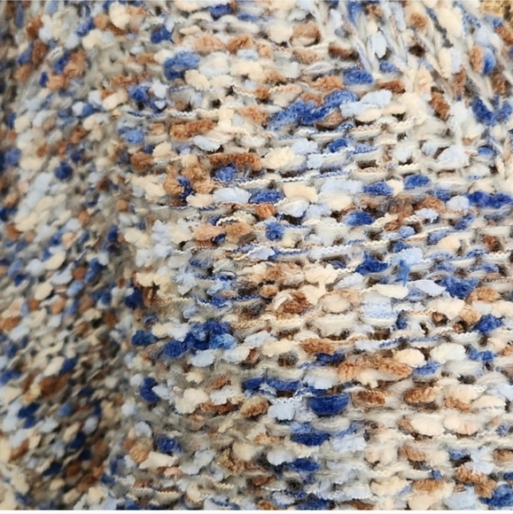 Easel Sweater - Picture 2 of 8